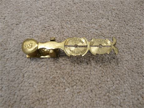 ANTIQUE BRASS SOVEREIGN SCALES FOR FULL & HALF COINS
