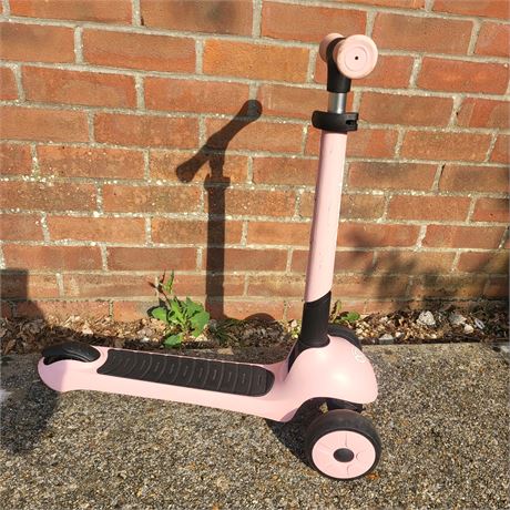 ISporter Pastel Pink Three-Wheel Folding Scooter Light Up Wheels Lightweight GC