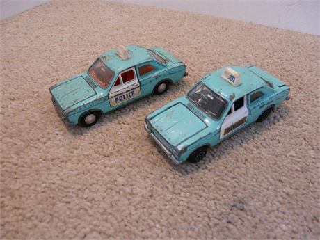 TWO VINTAGE DIE CAST CORGI TOYS FORD ESCORT POLICE CARS FOR RESTORATION